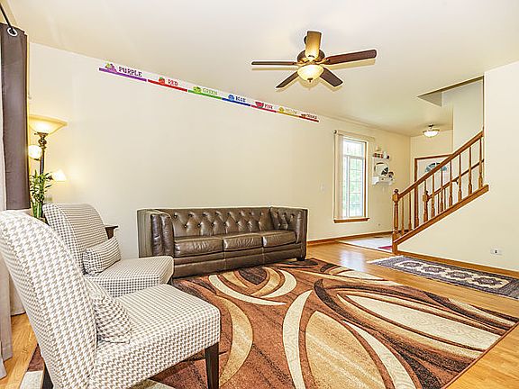 3rd image of 1108 Coventry Cir