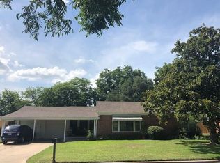 906 Featherston St, Cleburne, TX 76033