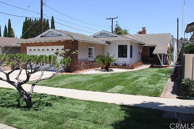 1st image of 2424 Border Ave