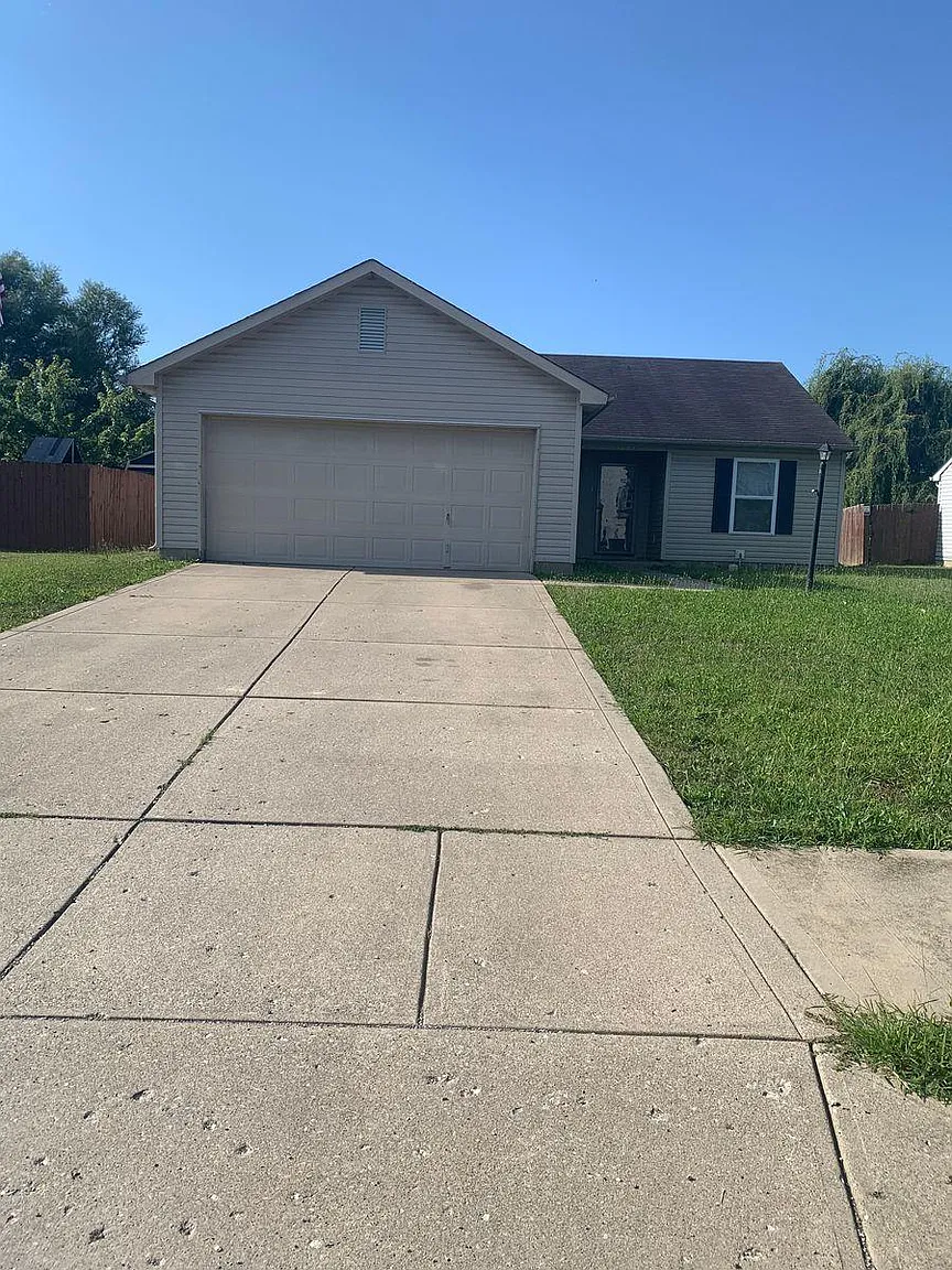 1653 Carlton Dr photo 1