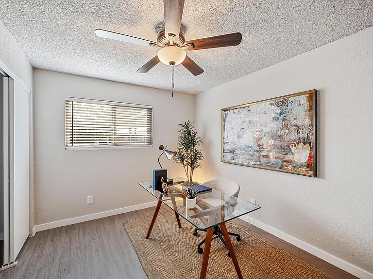 Sunrise in Chandler Apartments — Photo 27