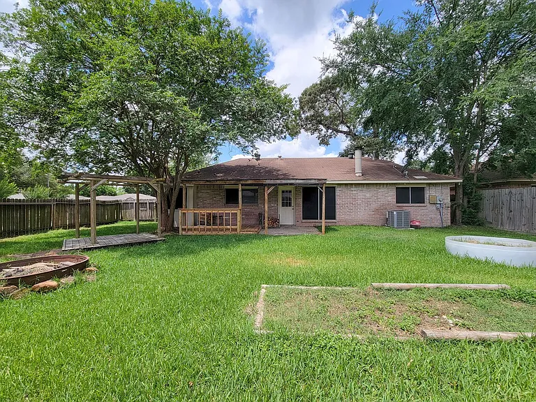 29002 Sedgefield St — Photo 34