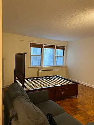 Rented by Corcoran | media 22