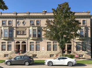 924 E Knapp St #18, Milwaukee, WI 53202