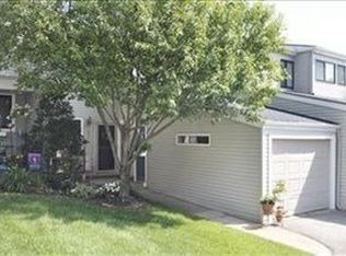 6231 Acropolis Dr SE, Grand Rapids, MI 49546