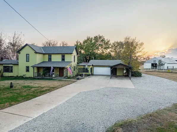 504 S Church St, Conway Springs, KS 67031