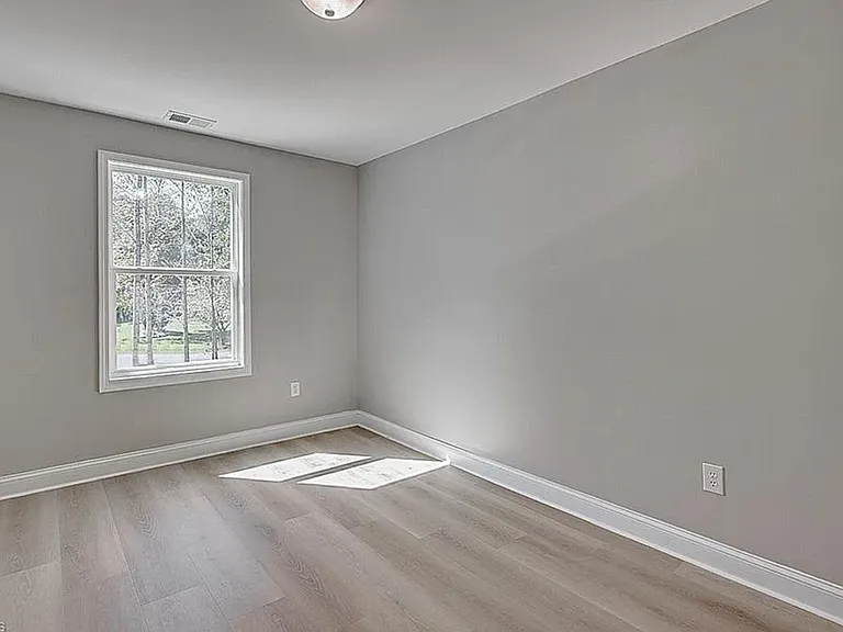 1559 Allen Ct — Photo 25