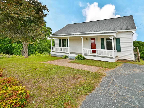 304 N 1st St, Easley, SC 29640