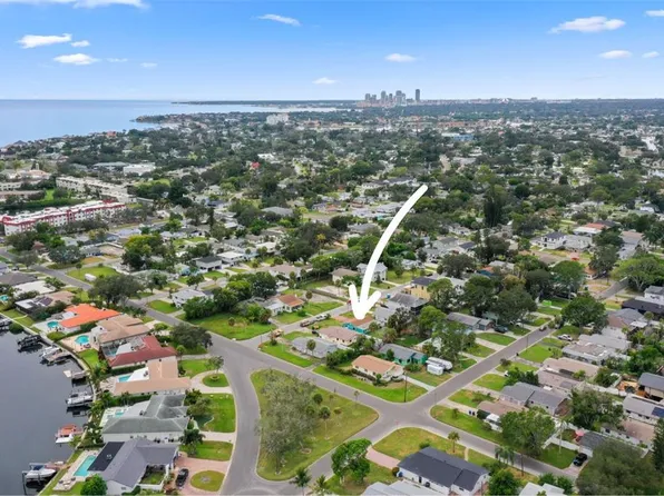 1875 Mississippi Ave NE, Saint Petersburg, FL 33703