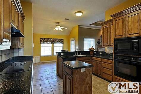 2nd image of 1930 Thornberry Dr