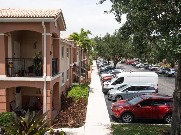 3482 Briar Bay Boulevard #206, West Palm Beach, FL 33411