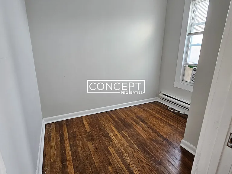 121 George St #2 — Photo 2