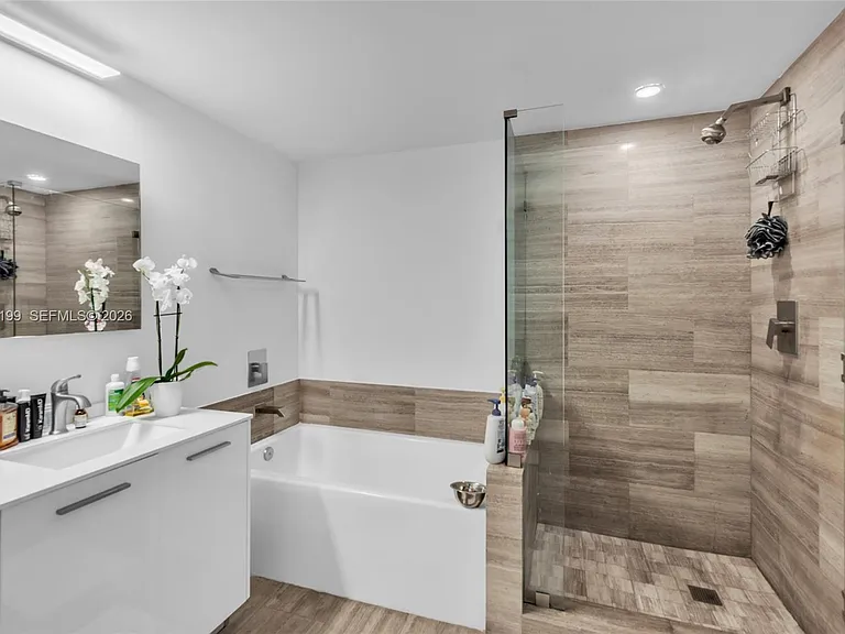 1300 Brickell Bay Dr #3408 — Photo 22