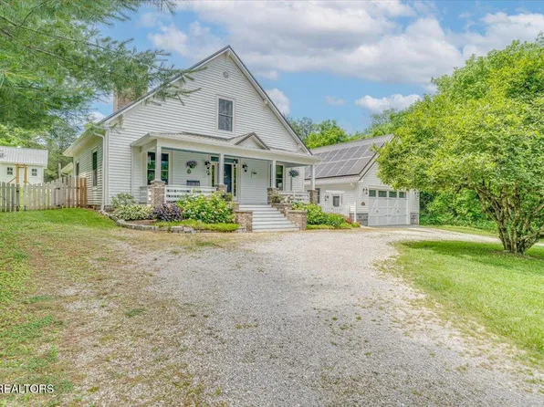 1029 Providence Rd, Cumberland Gap, TN 37724