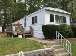 17 Debby Ln, Raynham, MA 02767