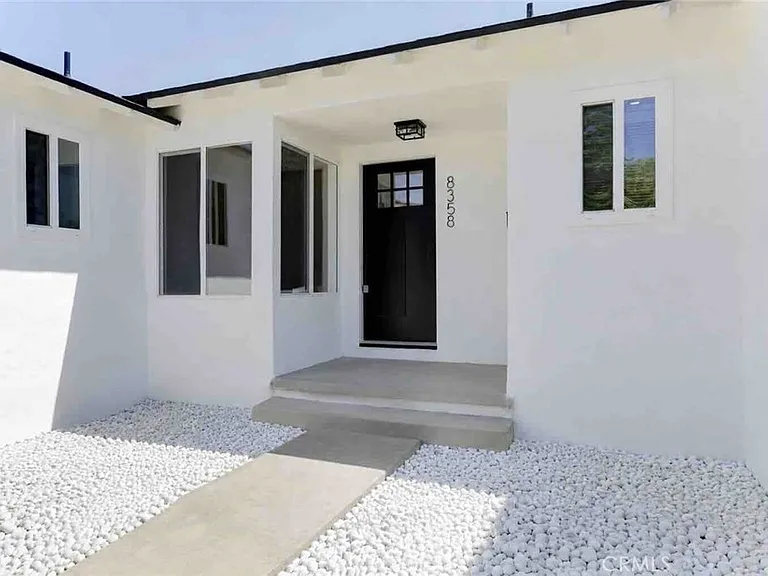 8358 Nestle Ave — Photo 1