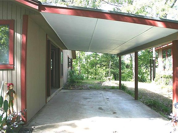 3rd image of 421 Riverwood Dr