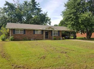303 Carson St, Bono, AR 72416