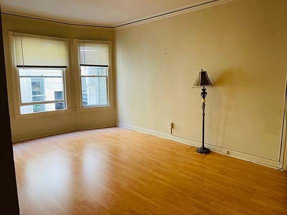 4th image of 2335 Washington St #103