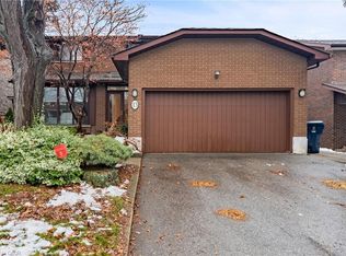 13 Mistflower Rd, Toronto, ON M2H 3G8
