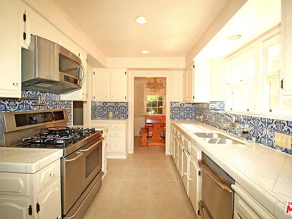 5th image of 345 S Camden Dr