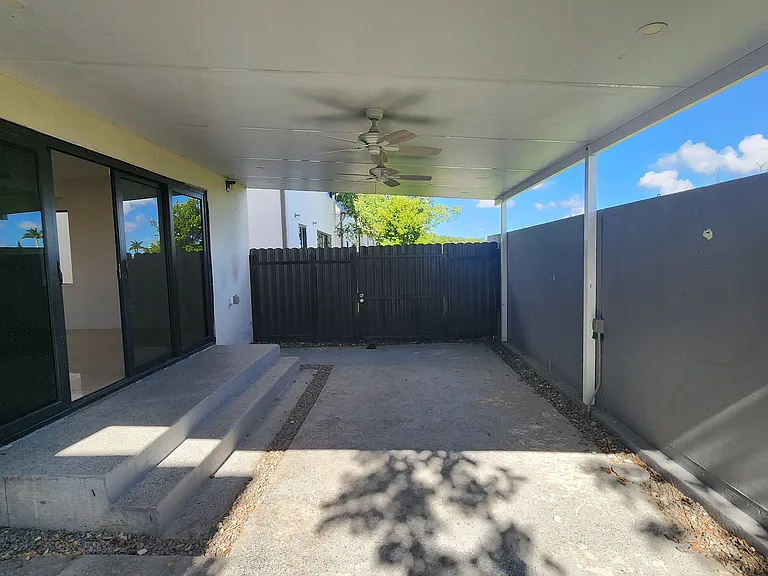 1179 NW 2nd St — Photo 4