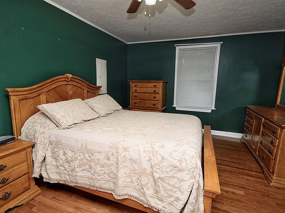 4th image of 108 Windellwood Cir