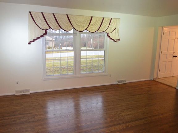 5th image of 11252 Lincolnshire Dr