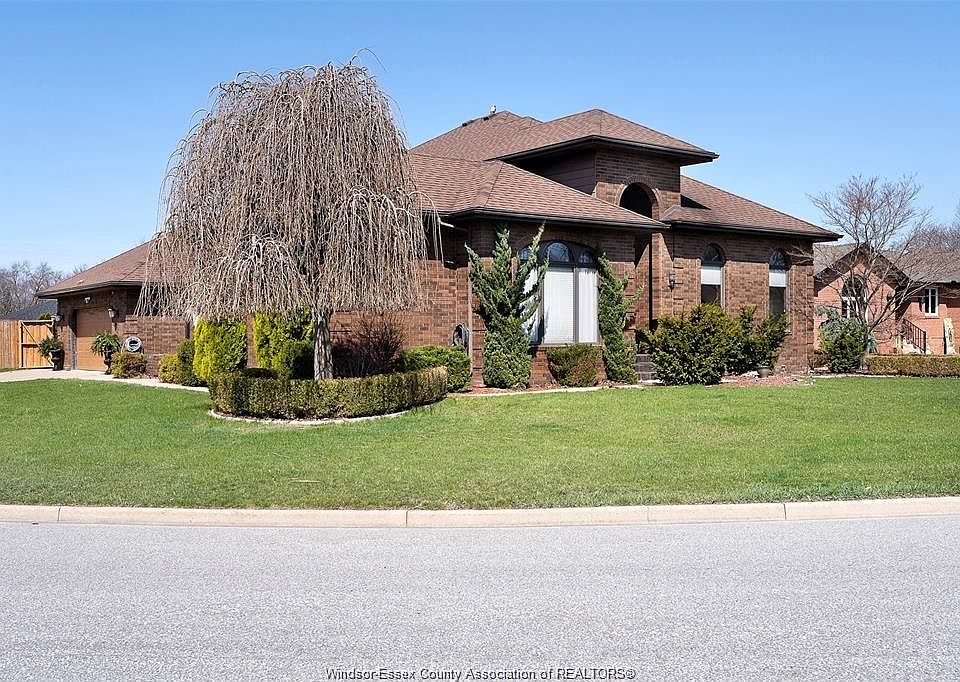 1st image of 172 Pointe West Dr
