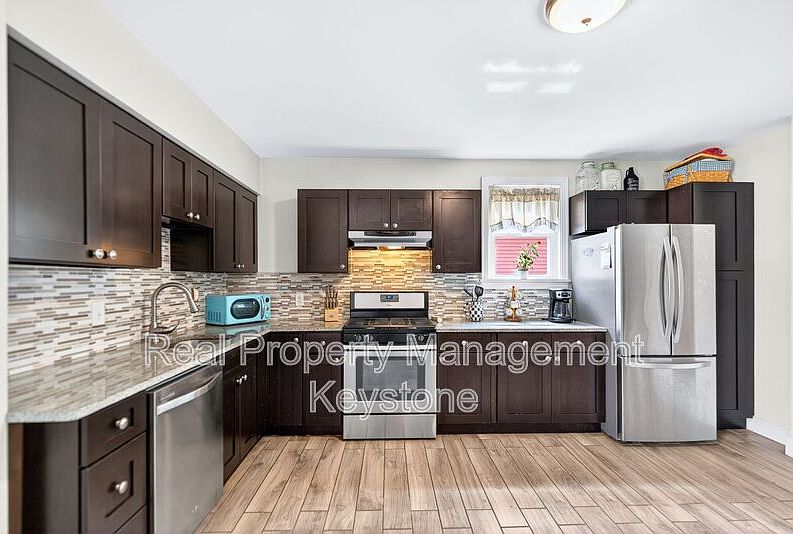 1st image of 2835 Edwards Way