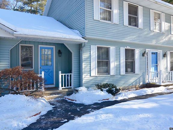 2nd image of 7 Woodlake Dr