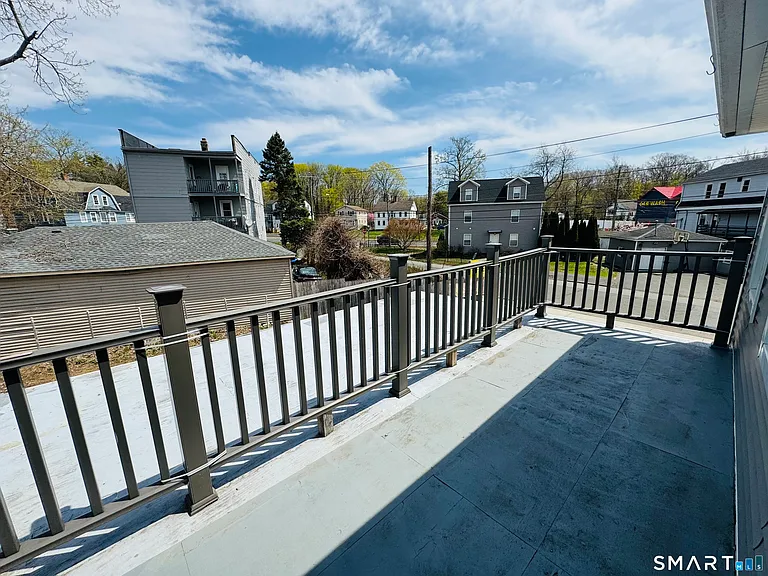 260 Bunker Ave #2 — Photo 8
