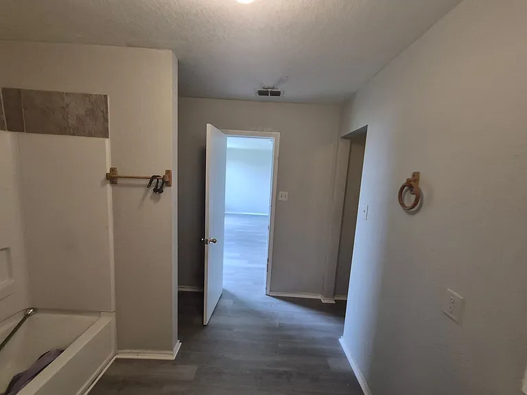 4526 Safe Hbr — Photo 17