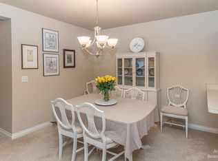 5743 Hampshire Ln, Ypsilanti, MI 48197