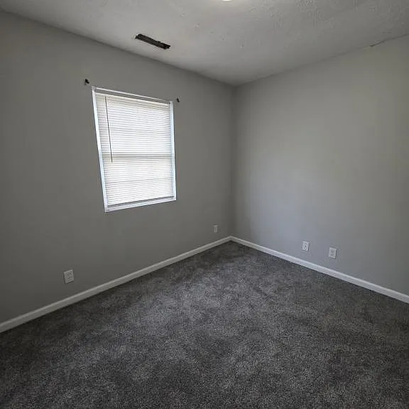 2522 N Armstrong St — Photo 9