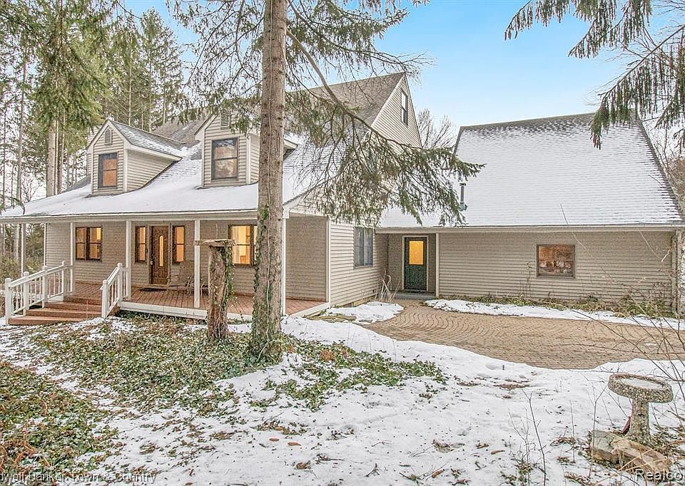 7609 Kilkenny Dr, Brighton, MI 48116 Zillow