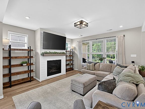 5th image of 18517 Palisades Rdg