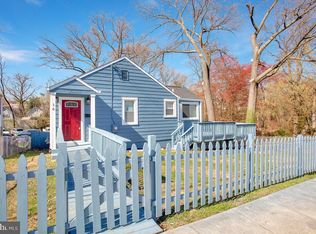 16 Vale Pl, Capitol Heights, MD
