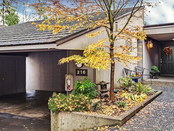 3rd image of 6356 138th Ave NE APT 216