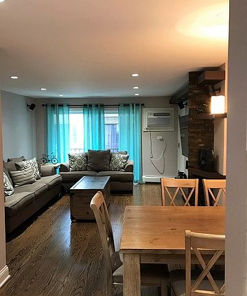 3rd image of 7218 W Wrightwood Ave APT 212