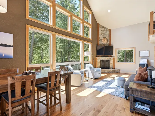 14583 Sylvan Dr, Bigfork, MT 59911
