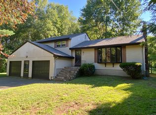 33 Rambling Rd, Vernon, CT 06066