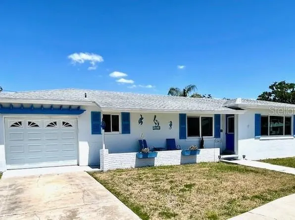 10633 Lake Vista Dr, Seminole, FL 33772