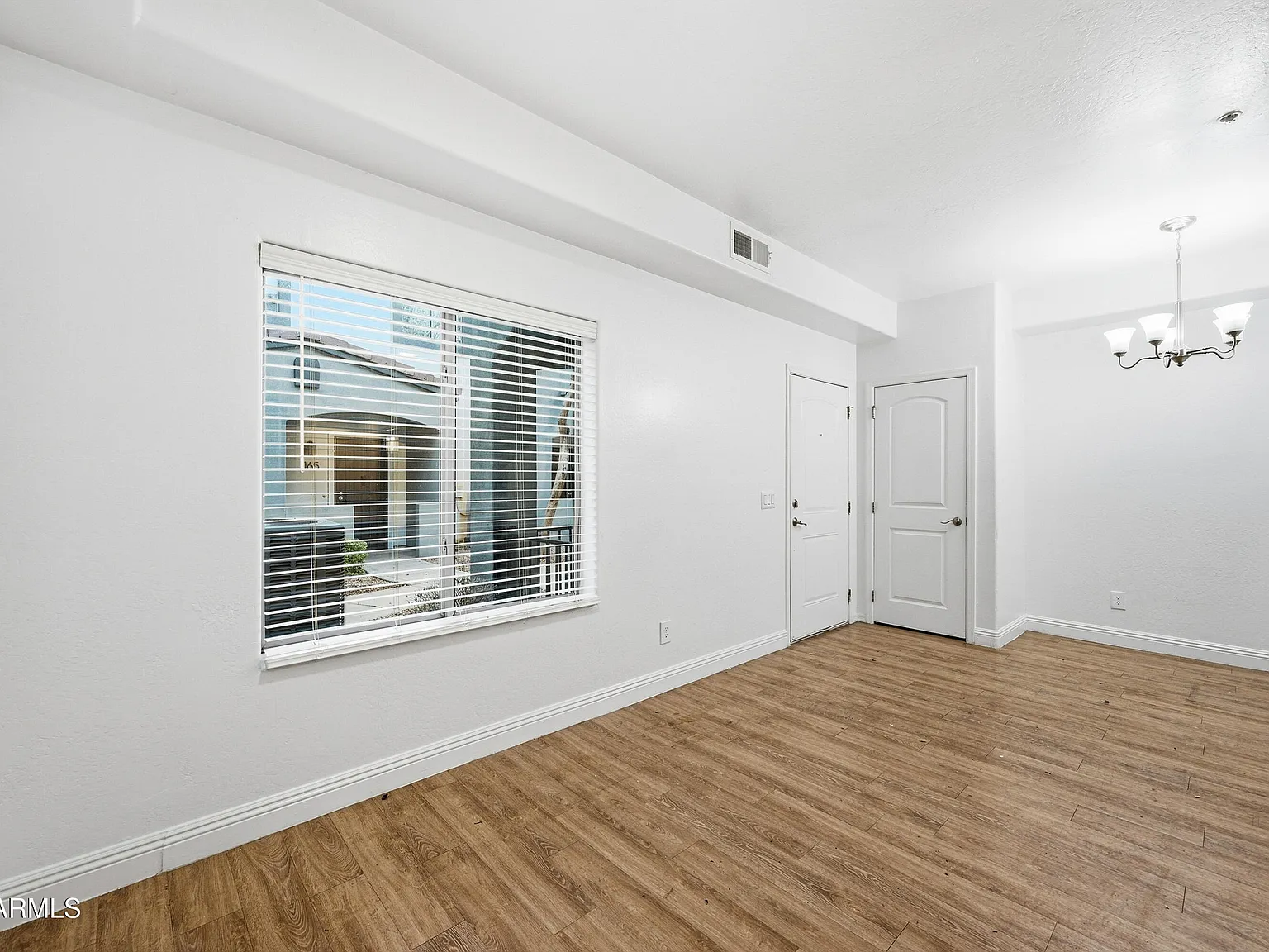 2 bed, 2.5 bath, 1223 sqft, $1,499 — Photo 3