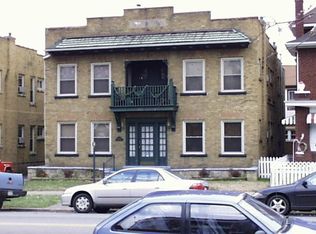 1143 9th Ave APT 2, Huntington, WV 25701