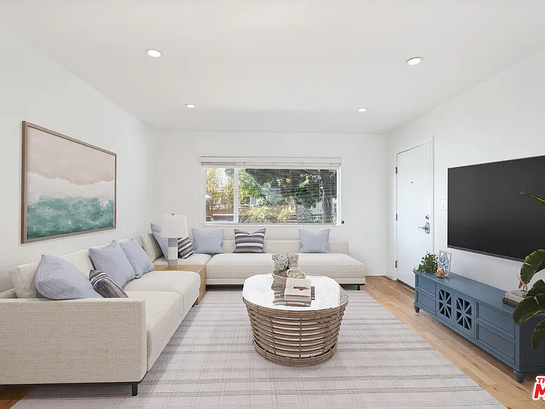 119 Paloma Ave #G — Photo 9