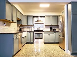 482 NE 8th Ave, Deerfield Beach, FL 33441