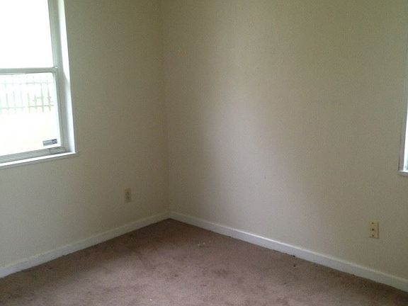 3rd image of 4605 Natchez Ave