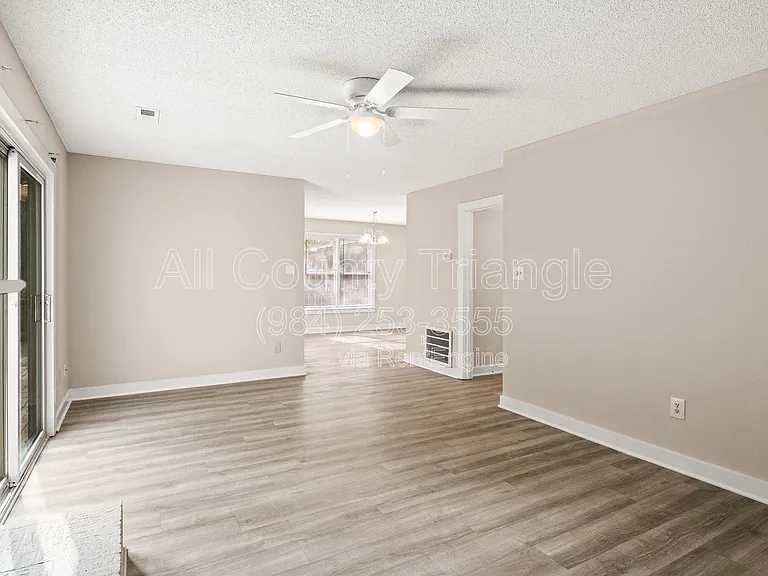 1619 Budwood Dr — Photo 16
