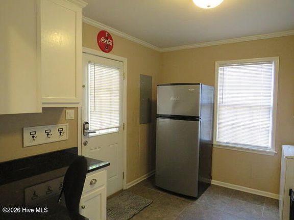 2nd image of 511 Aumond Road